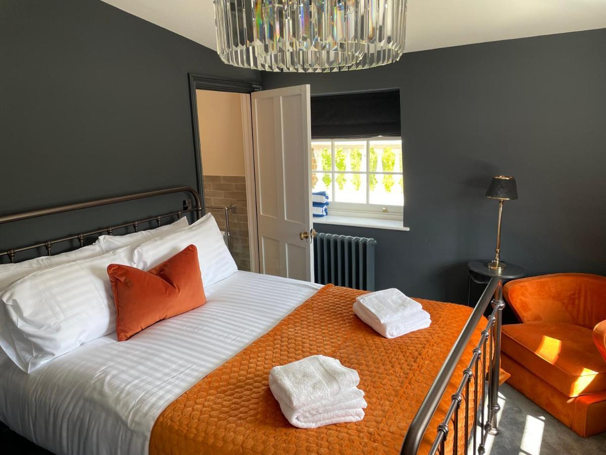 Eastwood Observatory: 12 Bedrooms, Swimming Pool And Tennis Court Hailsham Exterior photo