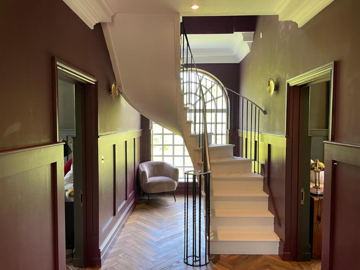 Eastwood Observatory: 12 Bedrooms, Swimming Pool And Tennis Court Hailsham Exterior photo